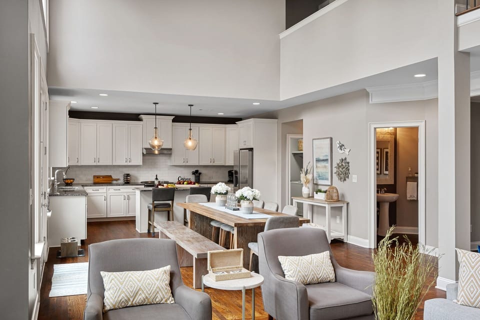 Open concept living, dining and kitchen.