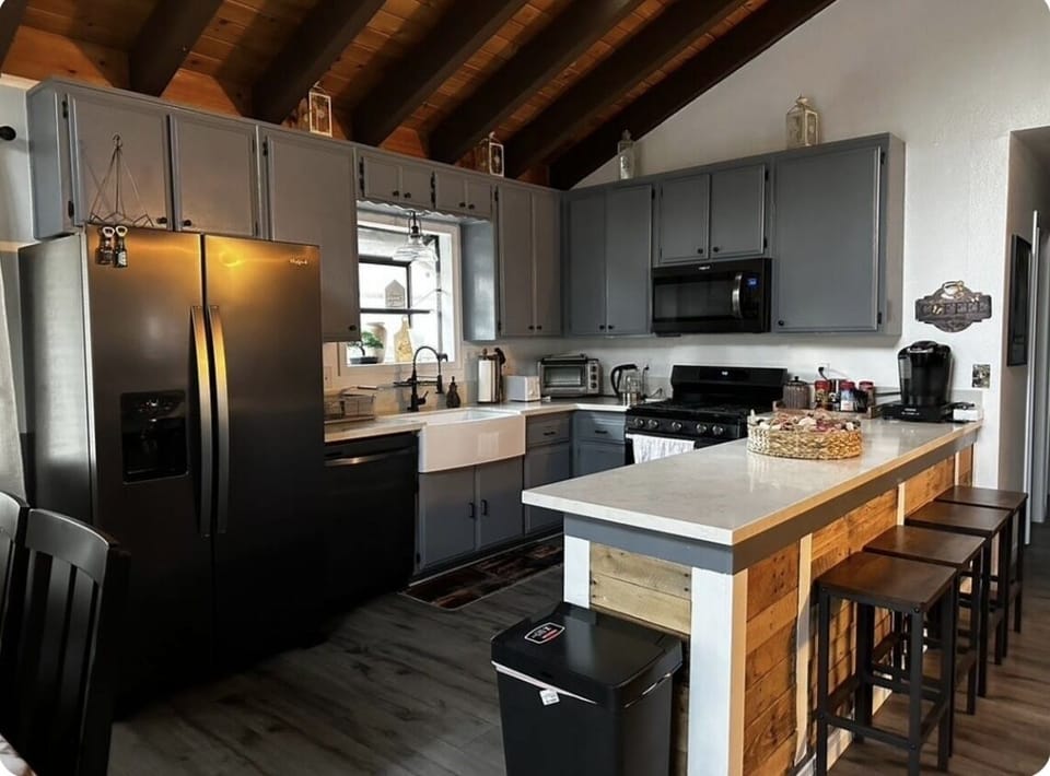 Full Kitchen