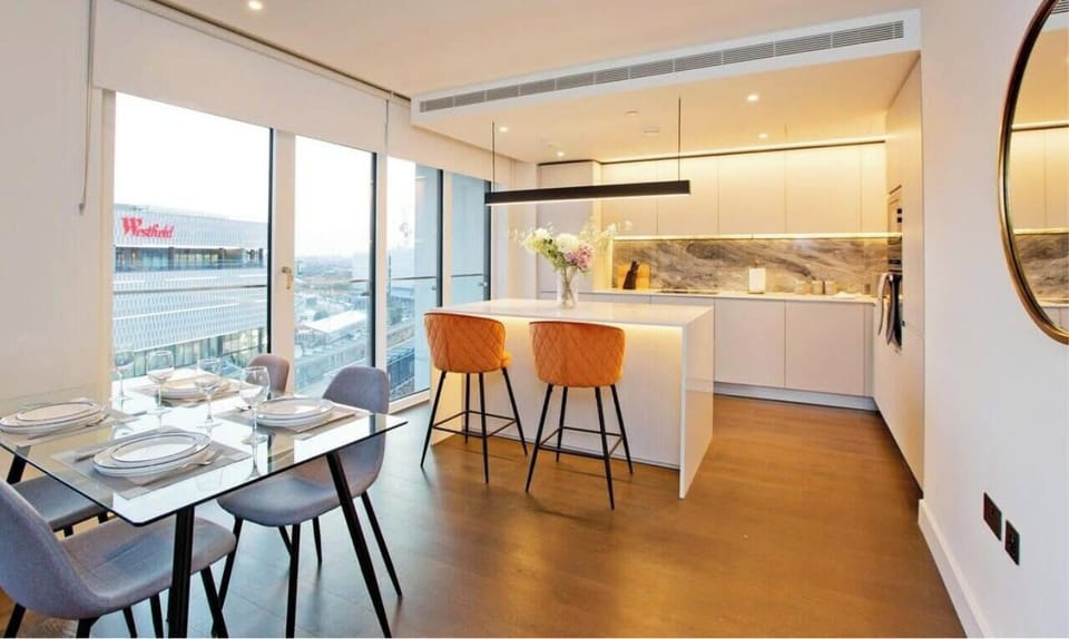 Sleek and Simple: Kitchens & Dining
