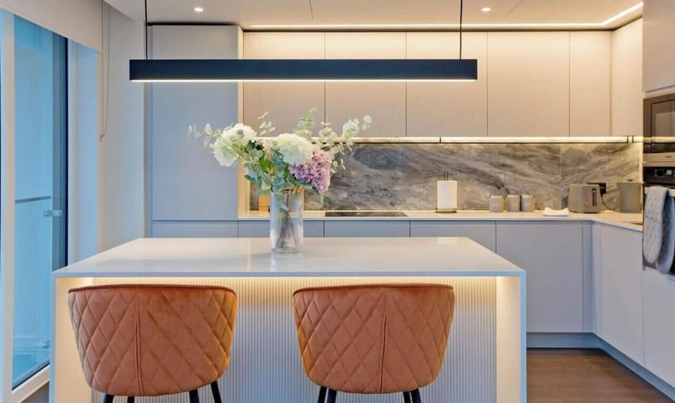Minimalist Designs for a Timeless Dining Room