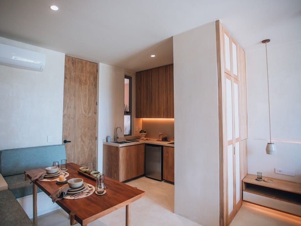 Aflora - Garden View Loft