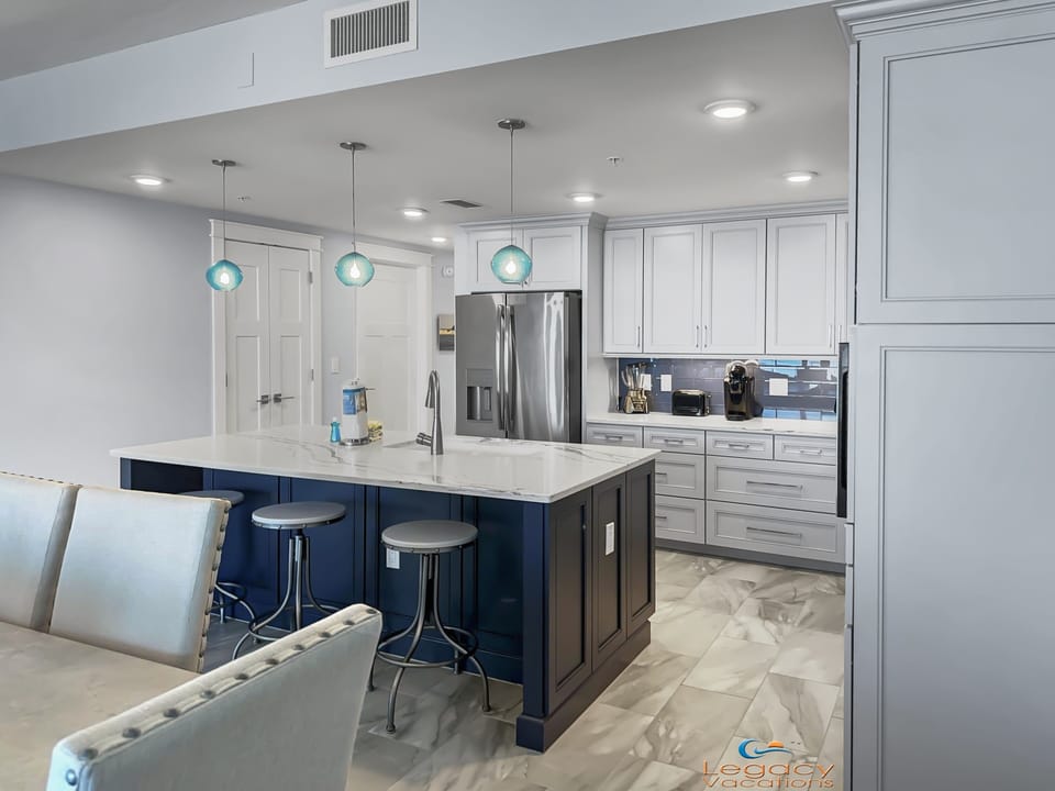 Blu 606 Kitchen