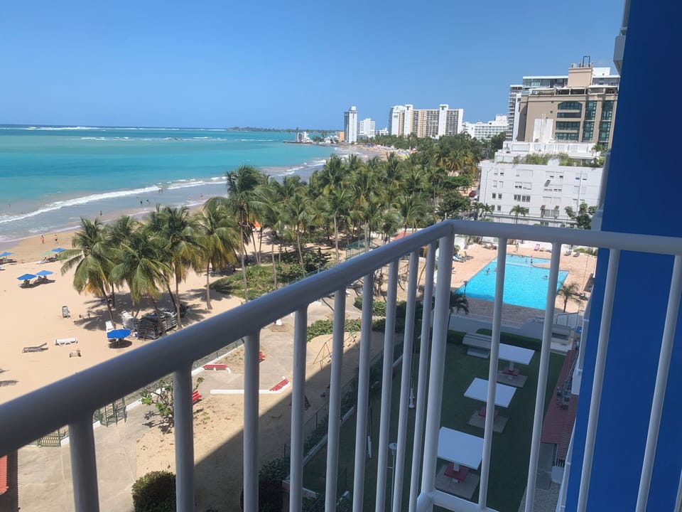 View of the ocean & pool from the balcony
