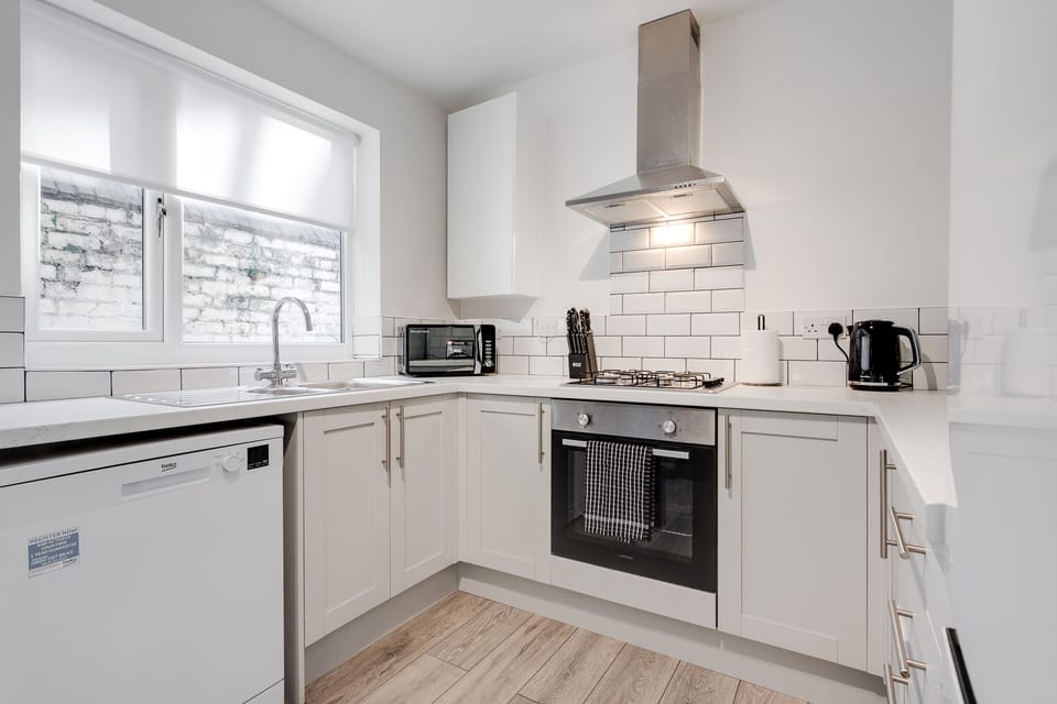 KITCHEN (2)