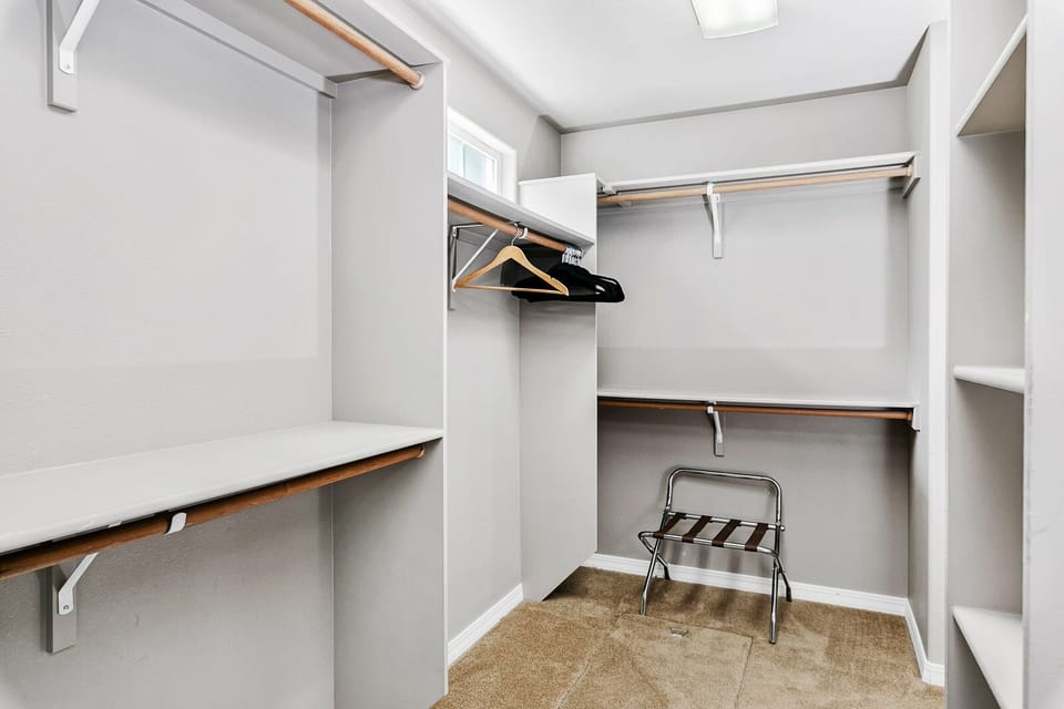 Bathroom 1 - Master