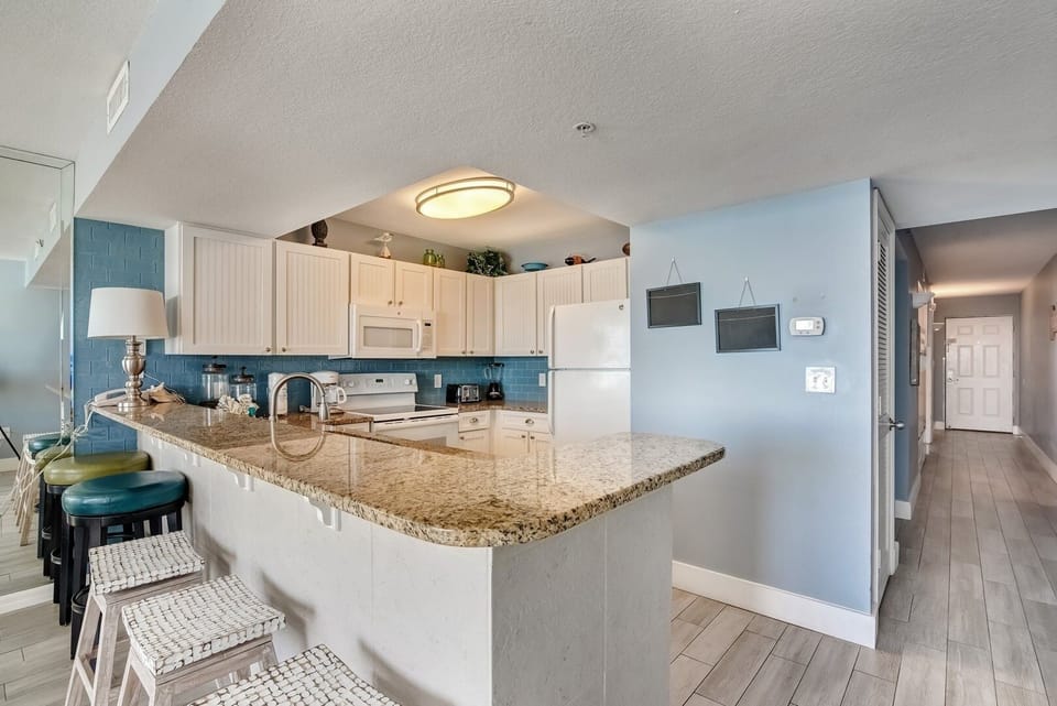 Indoors, Kitchen, Home Decor, Floor, Kitchen Island