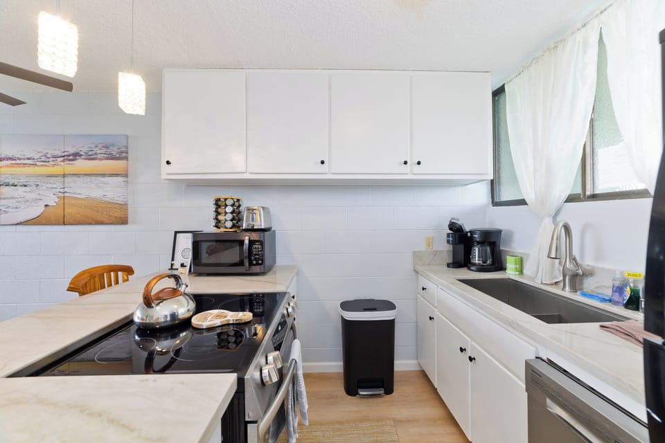 Full Kitchen
Mauna Loa Shores #508