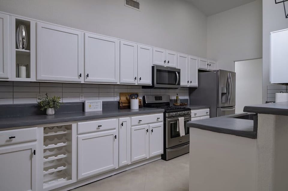 Spotless kitchen!