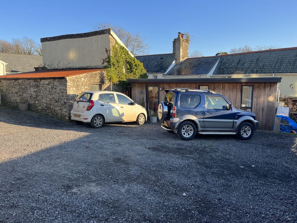 Parking for 3 cars