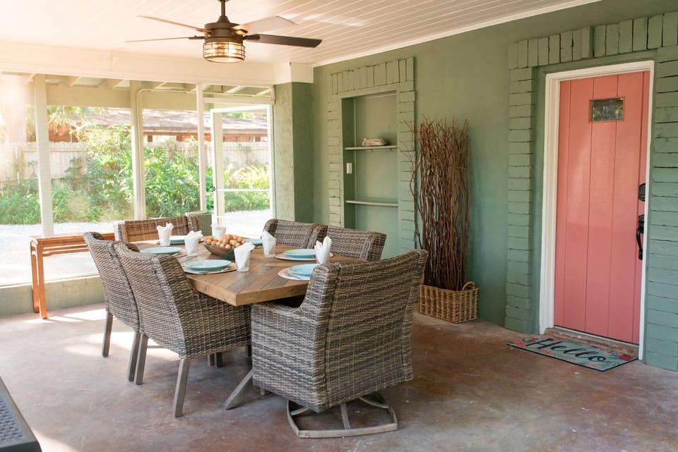 Outdoor dining