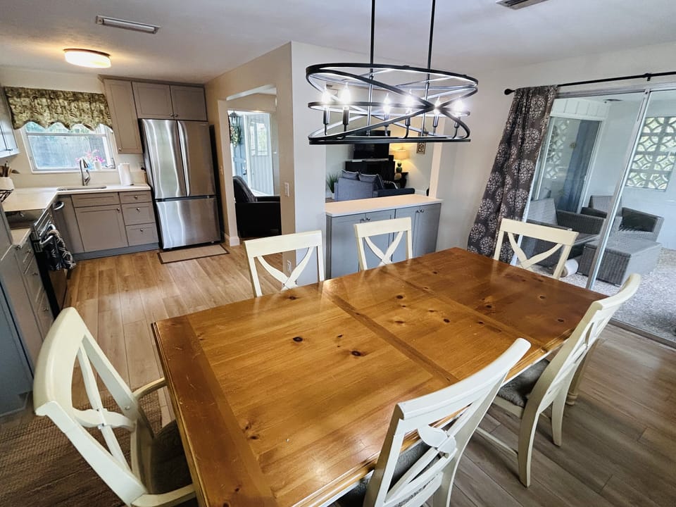 Kitchen / Dining Room / Back Porch
