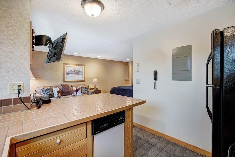Kitchen island