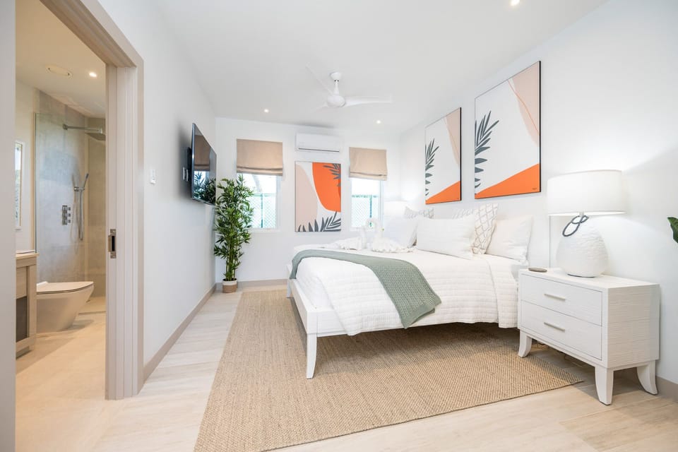 Bedroom 3 - Kingsize bed with en suite