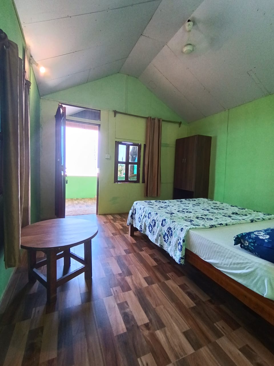 🛌 bedroom 😍 seaview 