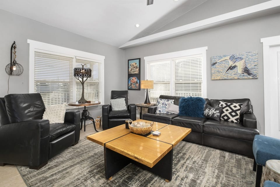 Cozy Living Room to Relax after Fishing