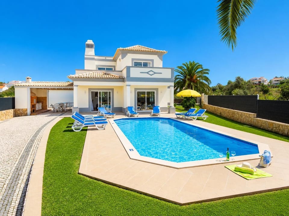 Beautiful villa with private pool and terrace