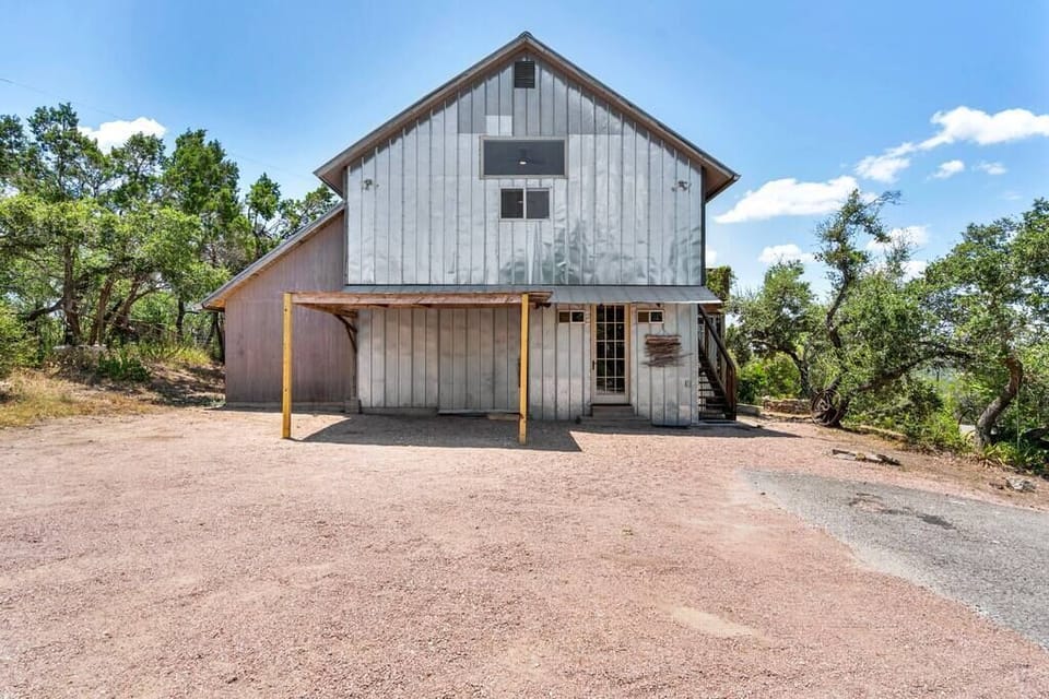 Here's a pic of the exterior of the coolest barn in town! Studio is located upstairs. 