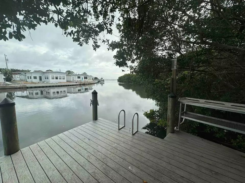 This dock is in the neighborhood park Bayshore Gardens 1 block away