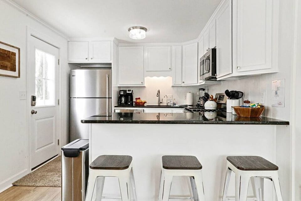 Breakfast bar, work station, or meal prep!