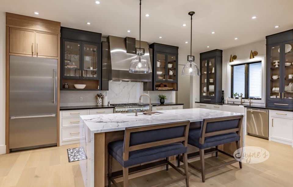Kitchen &amp; Island Seating