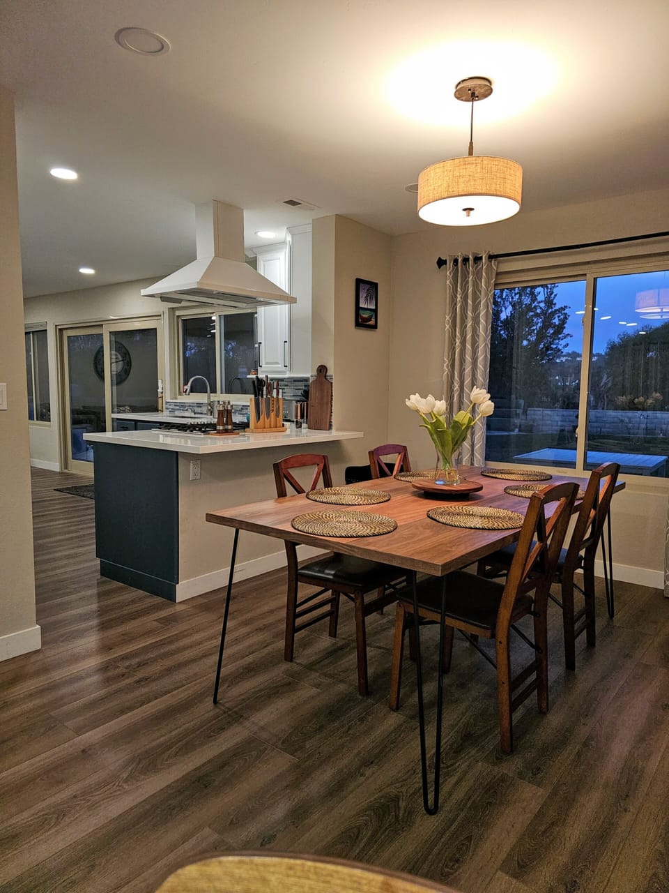 Dining through kitchen

