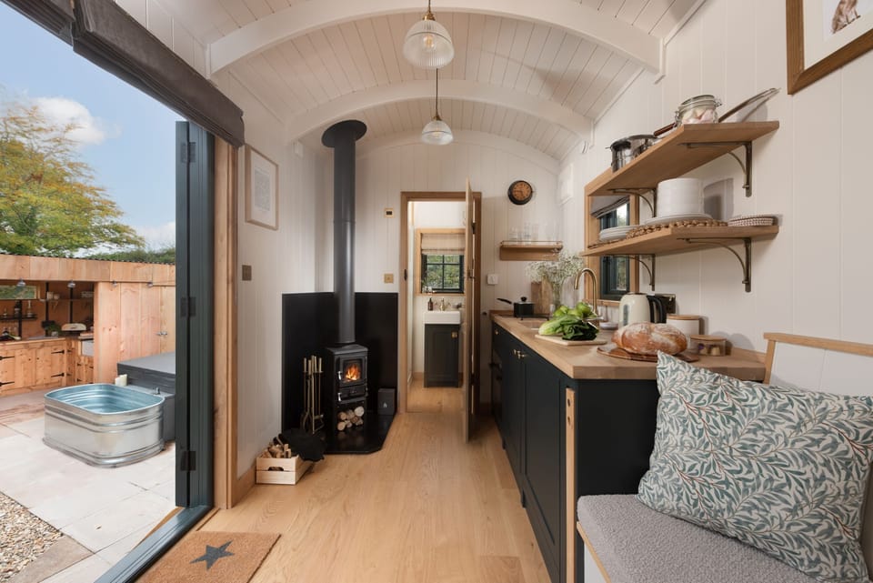 Woodburner, Seating Area-Devon Heaven Hideaways