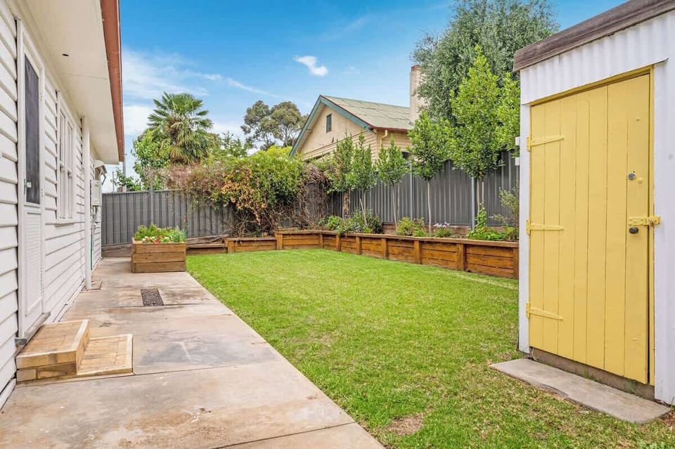 Sizeable backyard