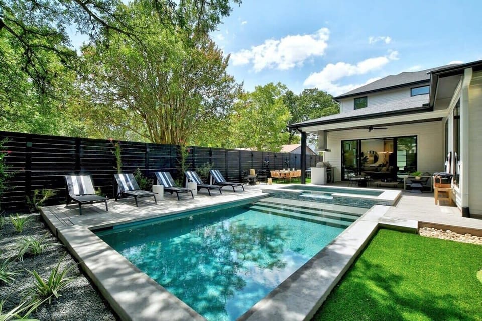Backyard | Private Outdoor Space | Ground Level