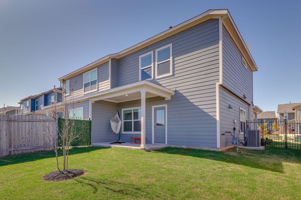 Del Valle Vacation Rental | 3BR | 2BA | Steps Required | 1,392 Sq Ft