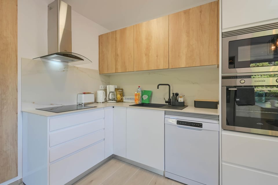 Open kitchen