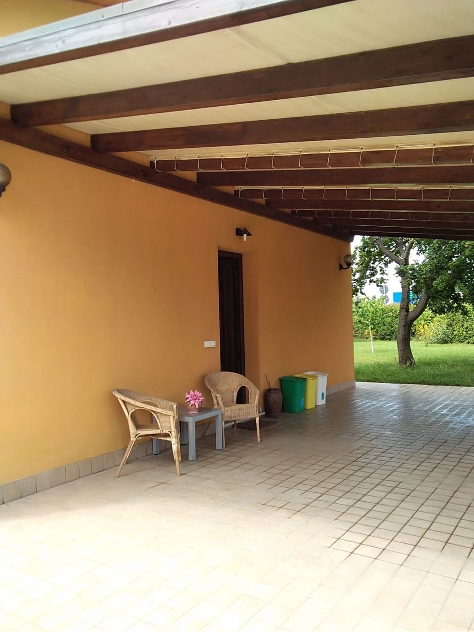 Terrace/patio