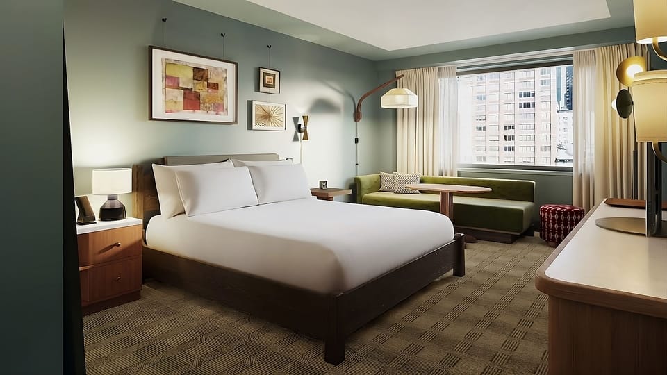 Stretch out in comfort with stylish décor and soft daylight.
