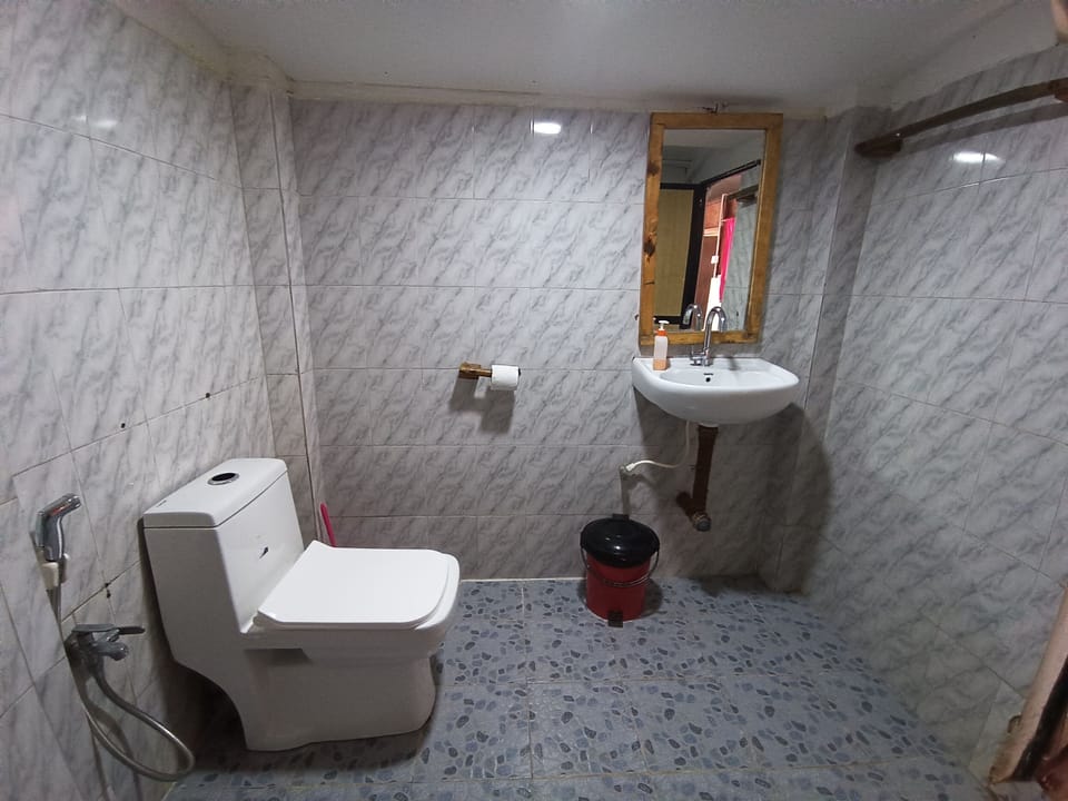 bathroom 🚻 