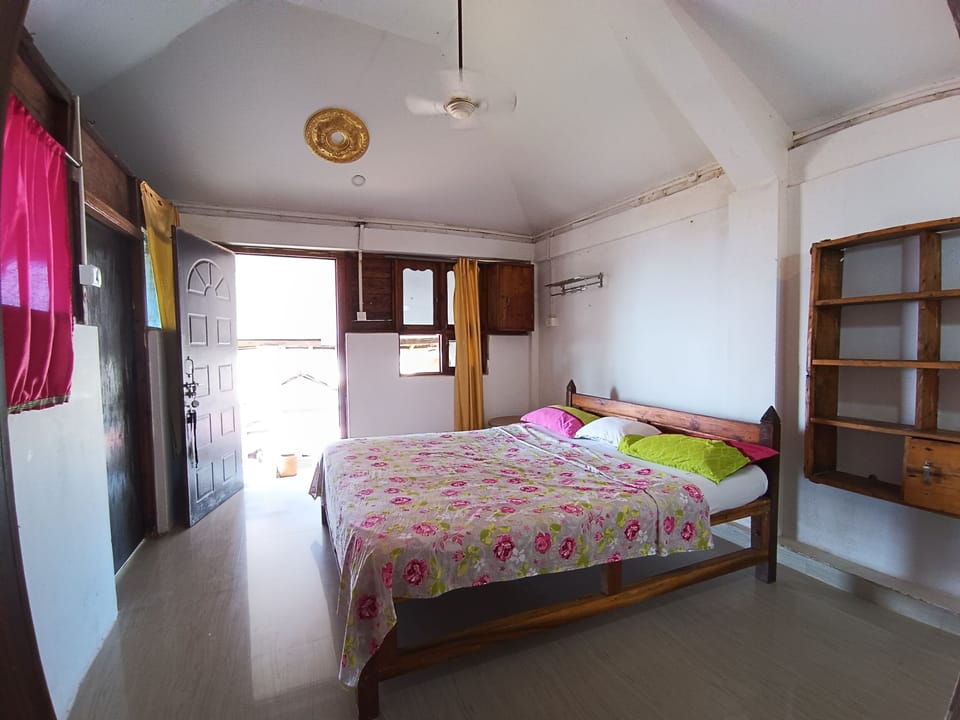 full 🛌 bedroom 