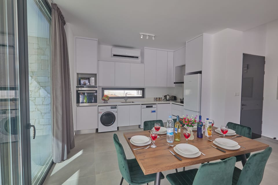 Fully Equipped kitchen and dining area
