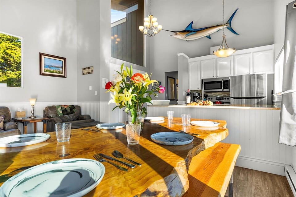 All sunlight and ocean