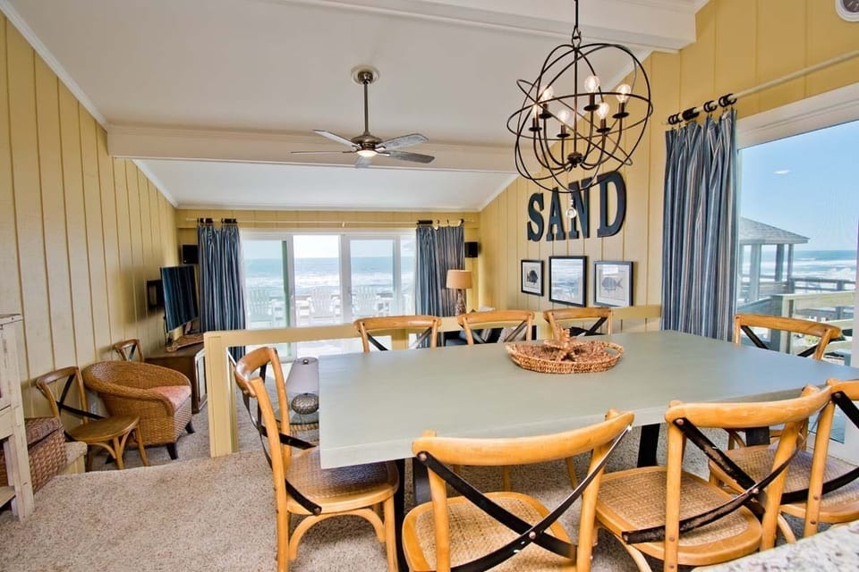 Dining with Ocean Views