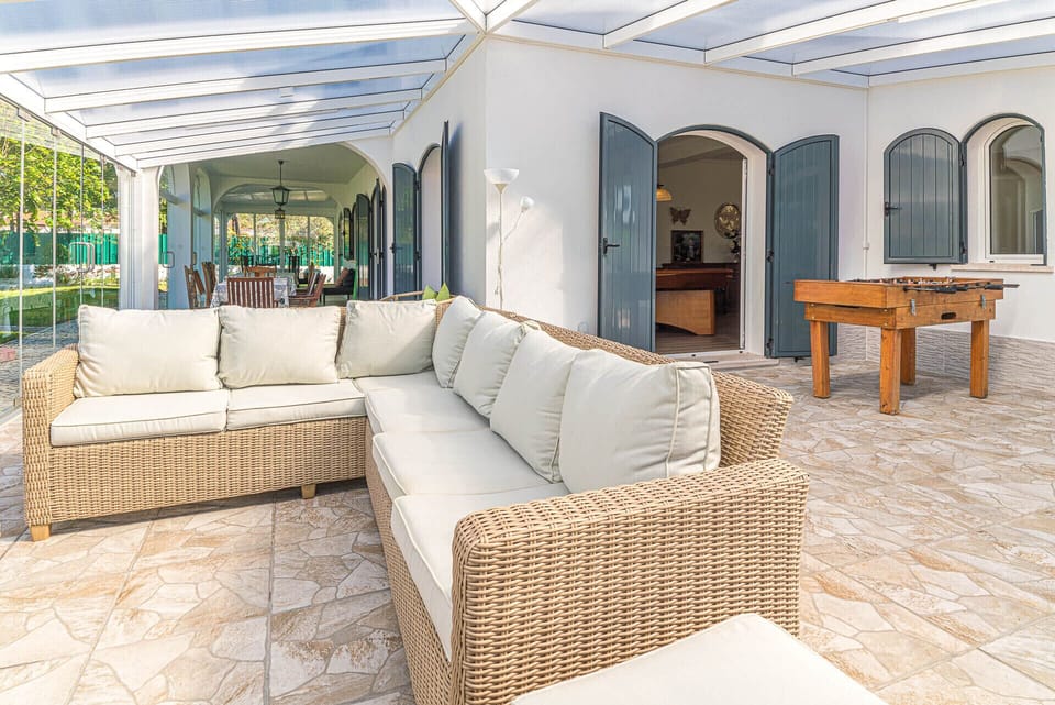 Outdoor leisure space.