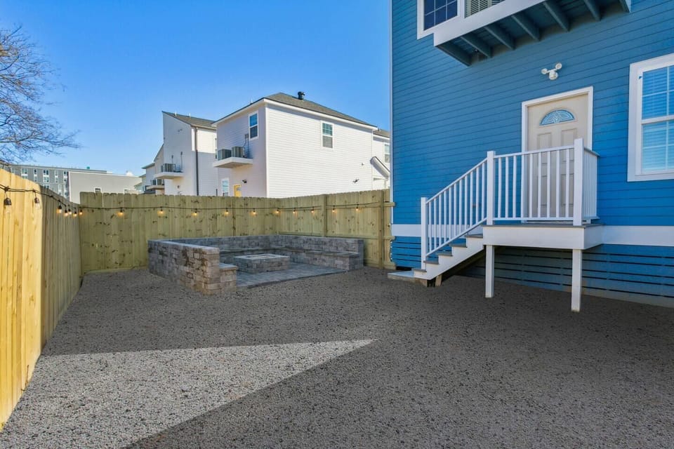 655 Backyard 2