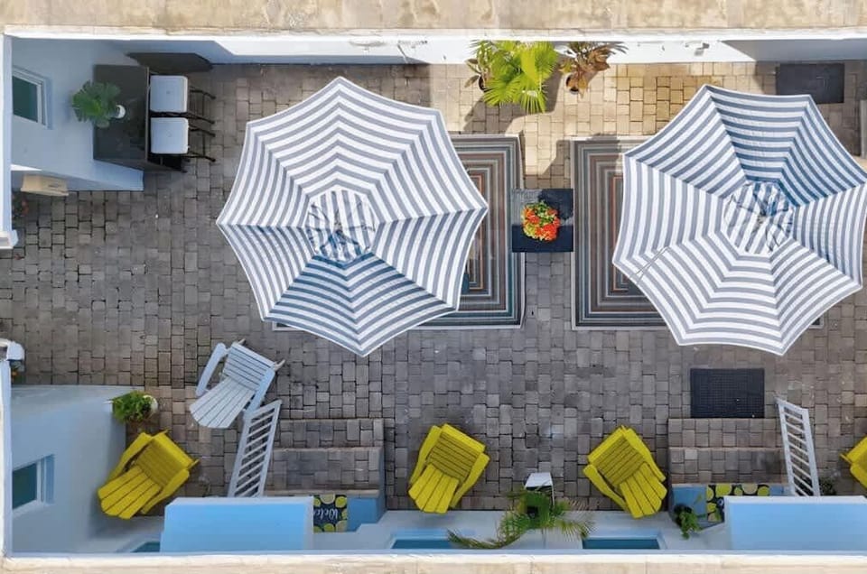 Shared outdoor with courtyard and BBQ area