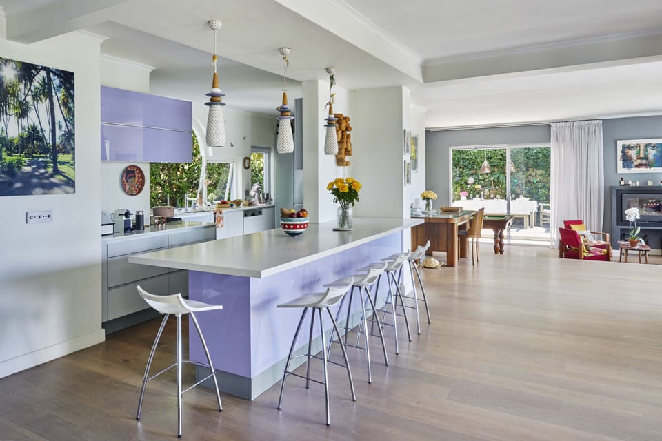 kitchen & lounge