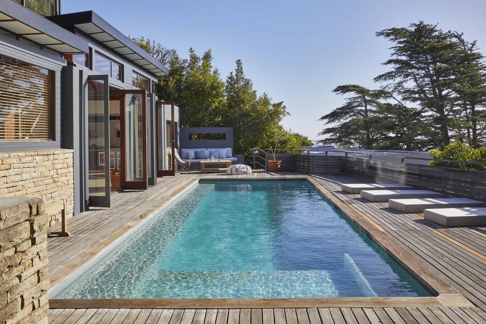 Pool deck