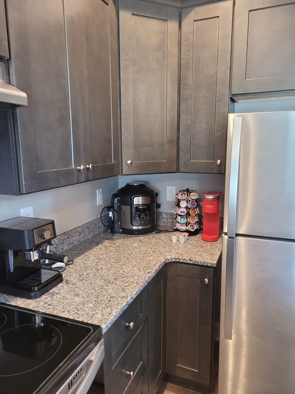 Kitchen includes Keurig and K-Cups, De'Longhi Espresso Maker and a multicooker