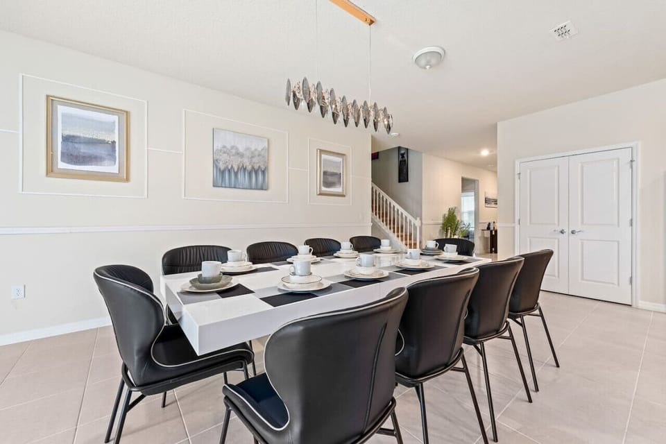 #travel #vacation #airbnbsuperhost #vacationrental #Disney