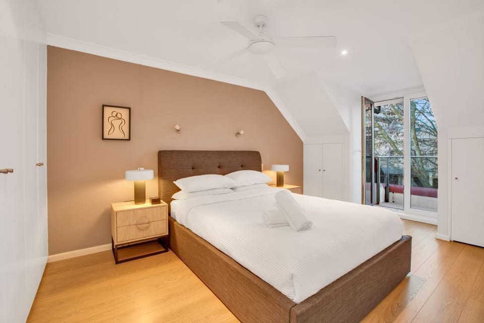 Bedroom 1 with individual air conditioning