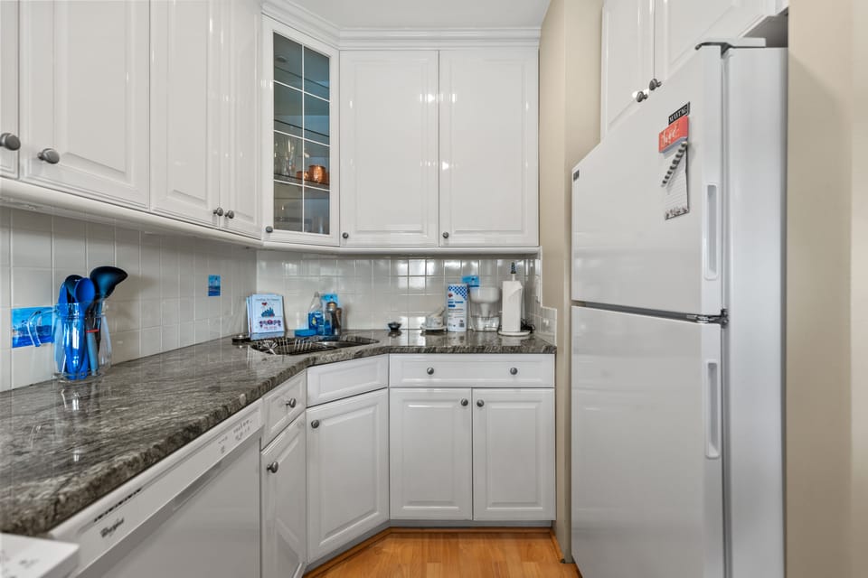 Walk in to the tucked away kitchen!