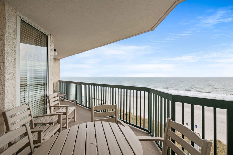 Private Oceanfront Balcony