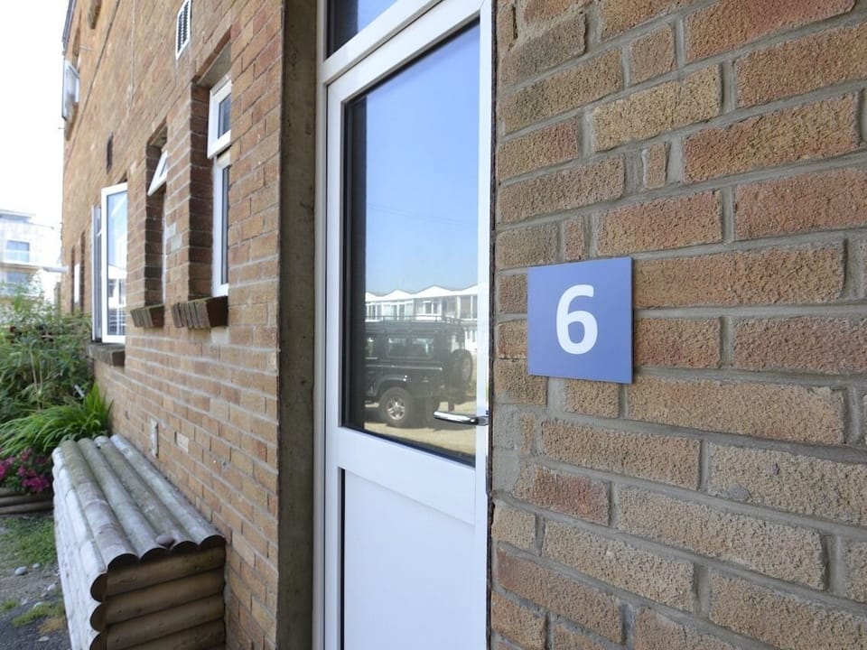 Apartment 6 Entrance