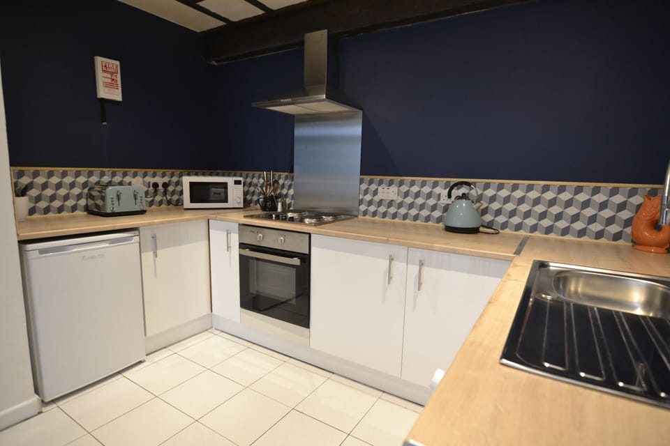 Apartment 7 Kitchen