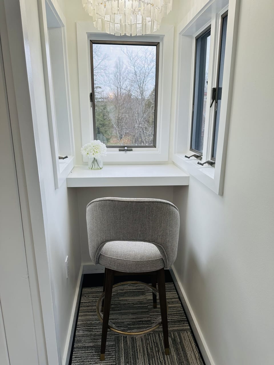 Office space with spectacular 180 view.